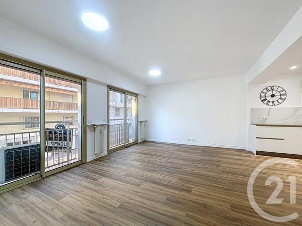 Appartement F4 à vendre  4 pièces - 99,23 m 2   ANTIBES  - 06