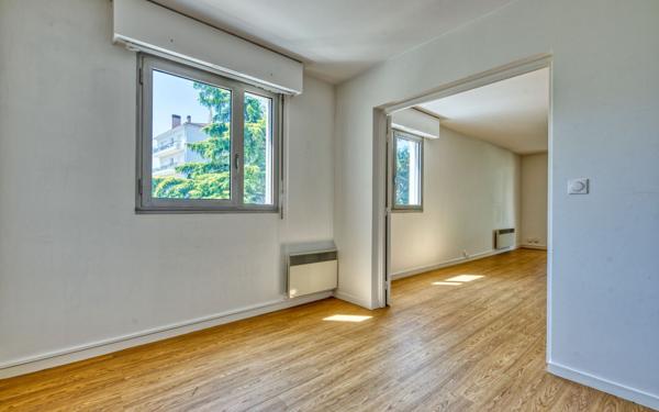 Appartement à vendre    5 pièces • 100,52 m2 Bordeaux