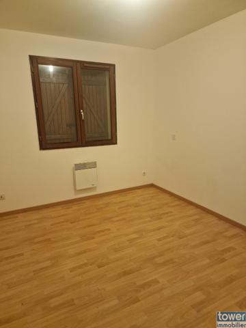 Maison
                                                                                                                                                                                                                                                                                                                        5 pièce(s)                                                                                                                                                                                                          4 chambre(s)                                                                                                                                                                                                          120  m²