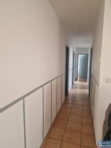 Maison
                                                                                                                                                                                                                                                                                                                        5 pièce(s)                                                                                                                                                                                                          4 chambre(s)                                                                                                                                                                                                          120  m²