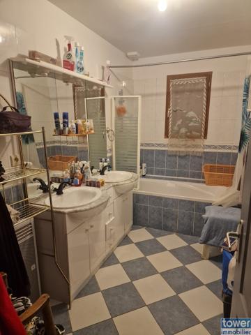 Maison
                                                                                                                                                                                                                                                                                                                        5 pièce(s)                                                                                                                                                                                                          4 chambre(s)                                                                                                                                                                                                          120  m²