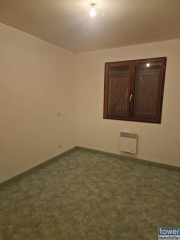Maison
                                                                                                                                                                                                                                                                                                                        5 pièce(s)                                                                                                                                                                                                          4 chambre(s)                                                                                                                                                                                                          120  m²