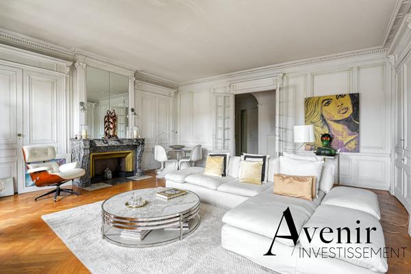 Lyon 2 Cordeliers - appartement haussmannien de 157m2 avec terrasse et vue dégagée Lyon Lyon 2 Cordeliers - appartement haussmannien de 157m2 avec terrasse et vue dégagée Lyon