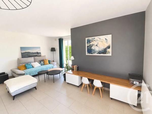 Maison à vendre  5 pièces - 108 m 2   GENAS  - 69