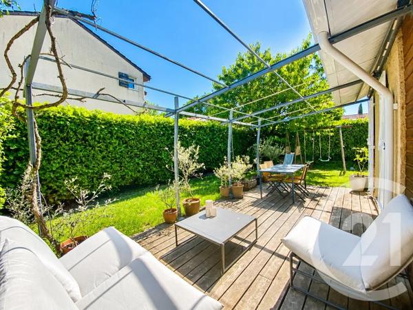 Maison à vendre  5 pièces - 108 m 2   GENAS  - 69