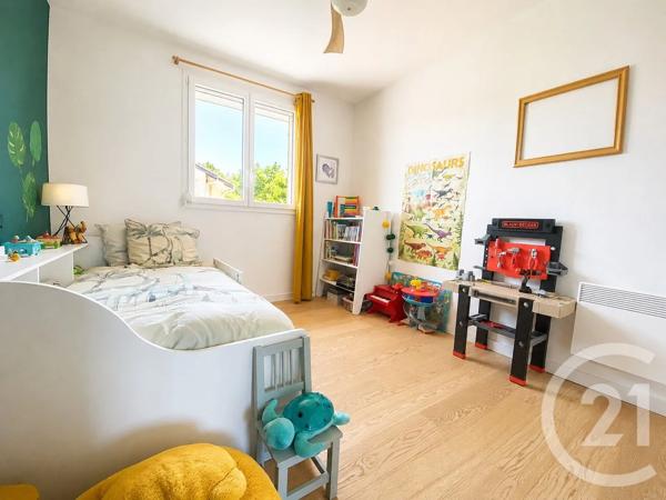 Maison à vendre  5 pièces - 108 m 2   GENAS  - 69