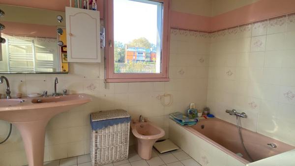 Maison familiale de 176m2 sur sous-sol total à Hennebont