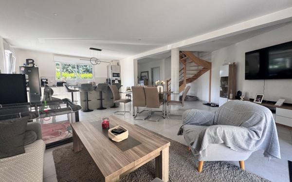 Maison à vendre    5 pièces • 125 m2 Darnétal