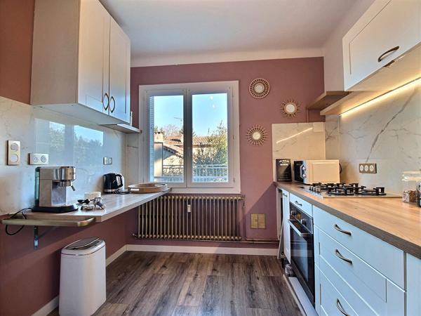 Appartement Avignon 4 pièce(s) 105 m2, garage, terrasse, balcons, cave