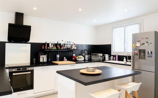 Maison à vendre    6 pièces •  Étampes