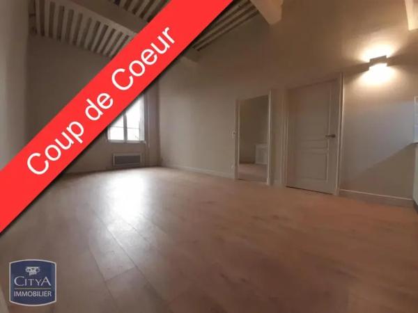 Appartement à louer 2 pièces 61.8m² Nîmes (30000)