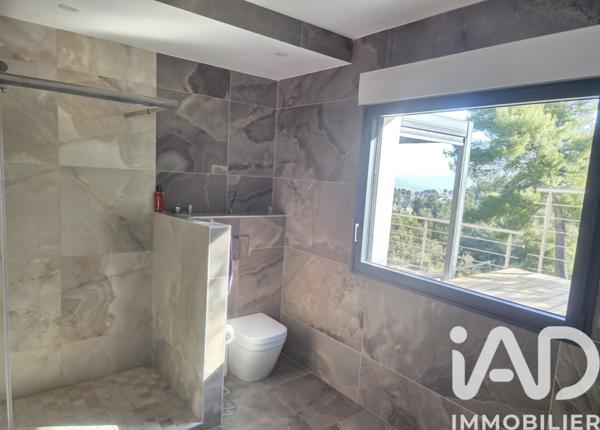 Maison à vendre 4 pièces 122 m² Hyères