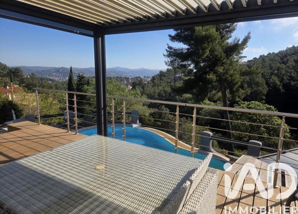 Maison à vendre 4 pièces 122 m² Hyères