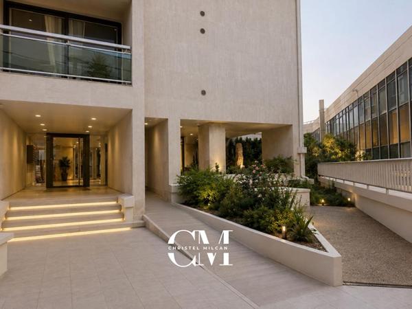 Appartement Bordeaux Croix-blanche 2 pièces 44 m2, balcon, parking, cave, piscine