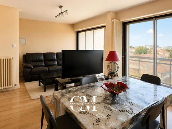 Appartement Bordeaux Croix-blanche 2 pièces 44 m2, balcon, parking, cave, piscine