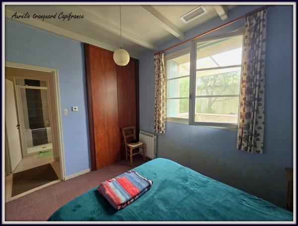 Maison CLIMATISEE, à vendre 7 pièces FONTENET (17) belle CHARENTAISE avec chambre et bureau au rez-de-chaussée.
