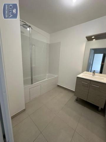 Appartement à louer 3 pièces 63.24m² Caen (14000)