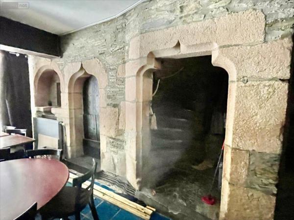 Fonds et/ou murs commerciaux à vendre à Lannion dans les Côtes-d'Armor (22300), ref : A35-1051569