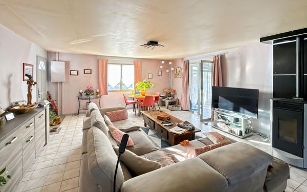 Maison à vendre    4 pièces •  Saint-Astier