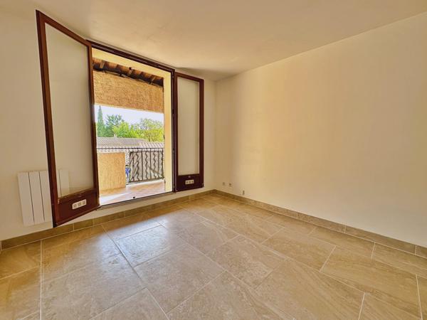 AIX - PONT DE L'ARC : T1/2 (27 m²) à vendre