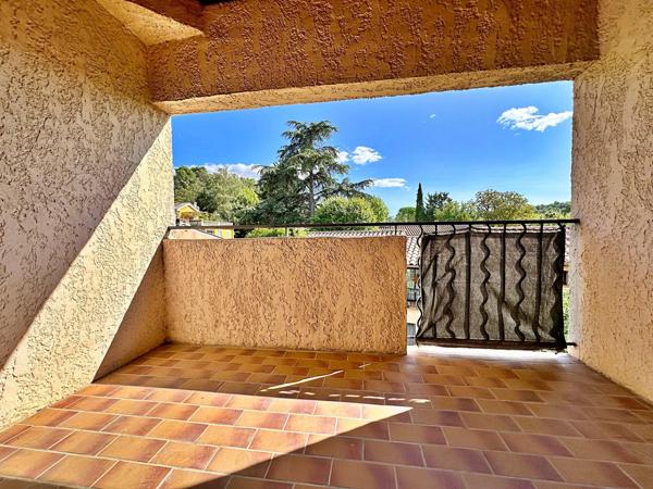 AIX - PONT DE L'ARC : T1/2 (27 m²) à vendre