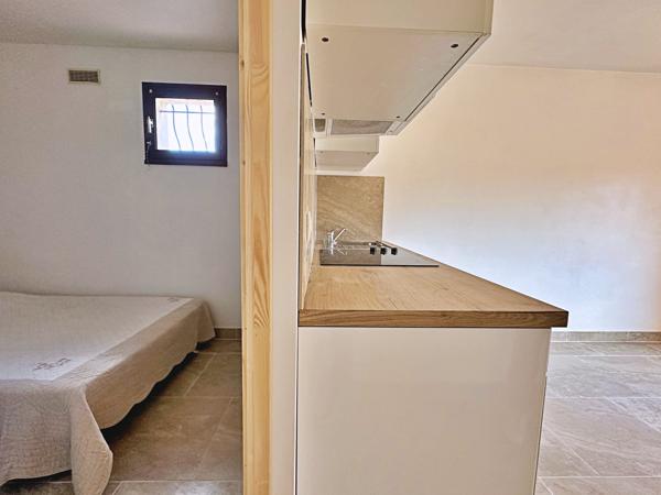 AIX - PONT DE L'ARC : T1/2 (27 m²) à vendre