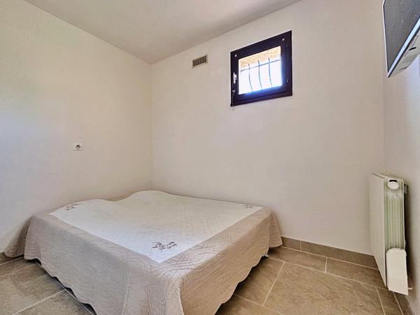 AIX - PONT DE L'ARC : T1/2 (27 m²) à vendre