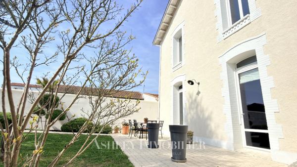 À VENDRE - RARE MAISON CHARME 1930 SPA JARDIN 5 CHAMBRES HAUT DE GAMME - NIEUL-SUR-MER