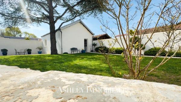À VENDRE - RARE MAISON CHARME 1930 SPA JARDIN 5 CHAMBRES HAUT DE GAMME - NIEUL-SUR-MER