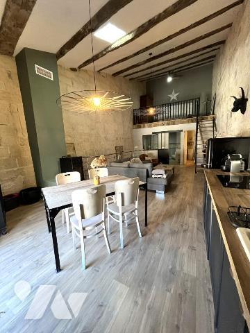 Locaux commerciaux avec appartement - UZES