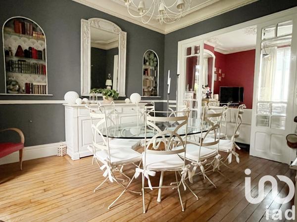 Maison à vendre 9 pièces 304 m² Beauvais