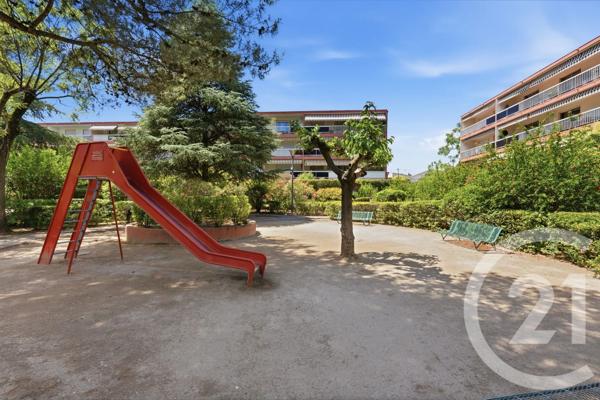 Appartement F3 à vendre  3 pièces - 88,60 m 2   MONTPELLIER  - 34