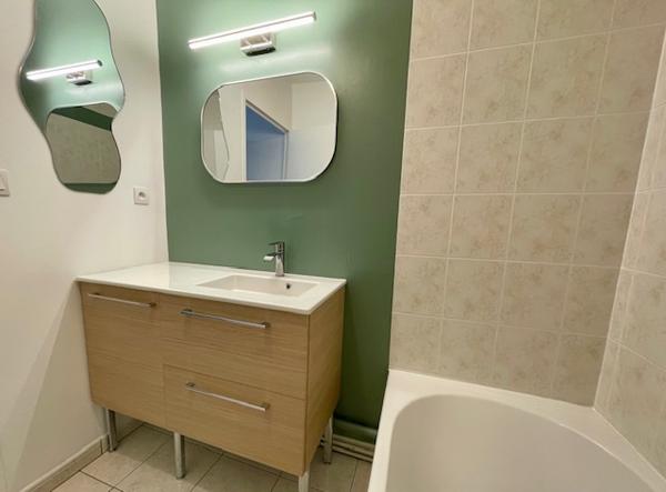 Montreuil-Juigné (49460) T3 hyper centre de Montreuil Juigné, 70m², dernier étage