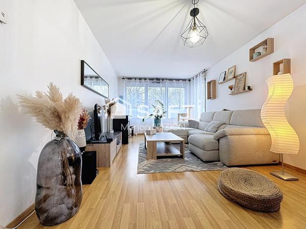 EN EXCLUSIVITE - APPARTEMENT DE TYPE 4- TERRASSE - PLACE DE PARKING EN SOUS SOL