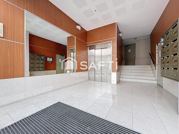 EN EXCLUSIVITE - APPARTEMENT DE TYPE 4- TERRASSE - PLACE DE PARKING EN SOUS SOL