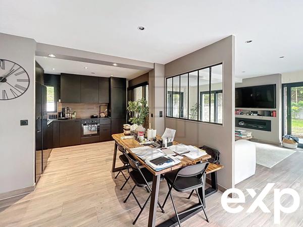 Deux maisons sur 1 hectare  Calme absolu, sans aucun vis-à-vis