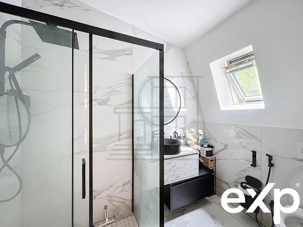 Deux maisons sur 1 hectare  Calme absolu, sans aucun vis-à-vis