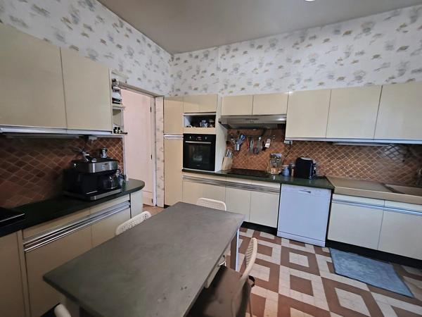 Maison 7 pièces 186m²