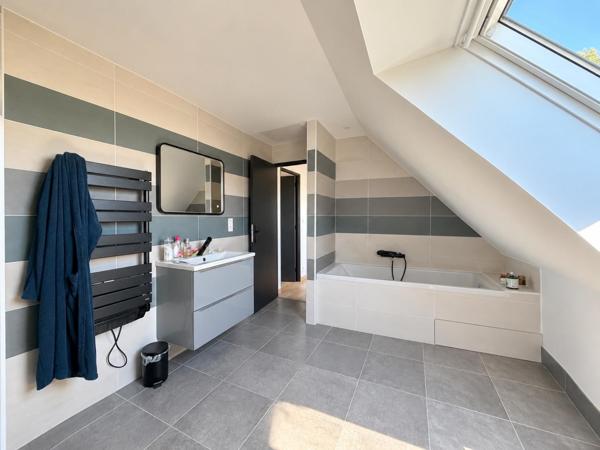 Maison à LE PALAIS, 56360 - 5 pièces 116m²