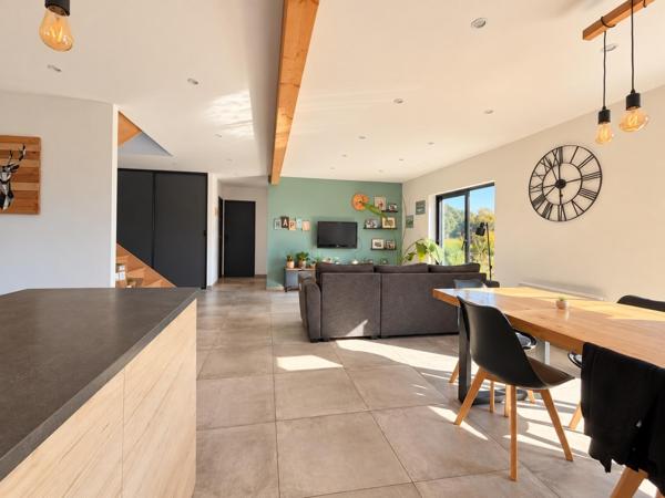 Maison à LE PALAIS, 56360 - 5 pièces 116m²