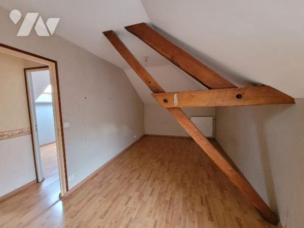 Immeuble avec 5 logements et jardin