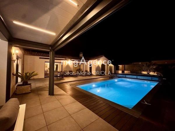Maison à LES SABLES-D'OLONNE, 85340 - 7 pièces 229m²