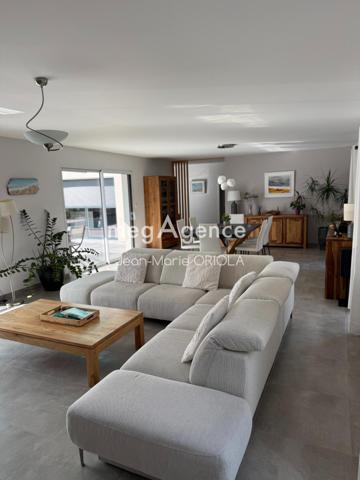 Maison à LES SABLES-D'OLONNE, 85340 - 7 pièces 229m²