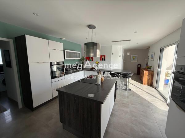 Maison à LES SABLES-D'OLONNE, 85340 - 7 pièces 229m²