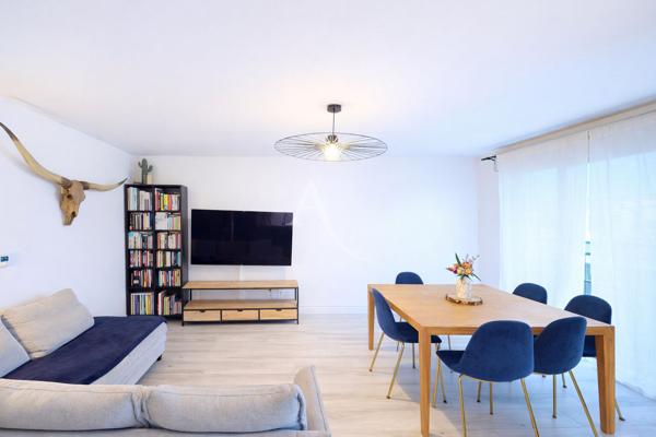 3 PIÈCES AVEC BALCON ET 2 PARKINGS BUSSY-SAINT-GEORGES