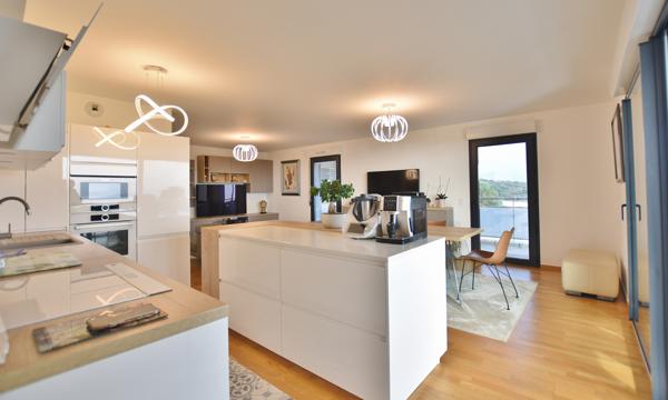 AJACCIO Aspretto - Superbe T3 récent vue mer Ajaccio (20090)