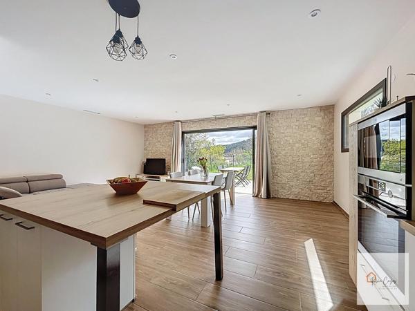 VILLA DE TYPE T4 DE 101M² SUR TERRAIN DE 748M²