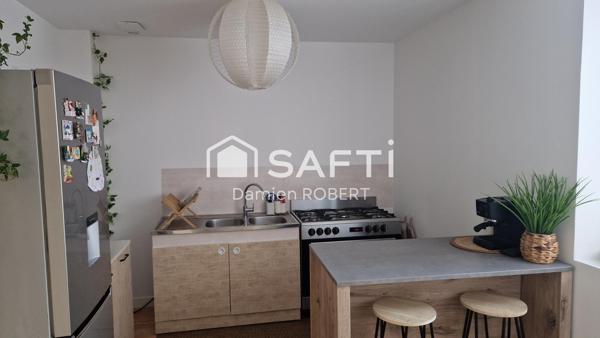 IMMEUBLE CENTRE MARNAY