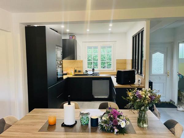 Maison coup de coeur  refaite à neuf de 100m2 au calme