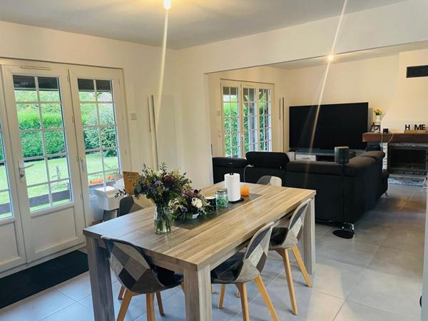 Maison coup de coeur  refaite à neuf de 100m2 au calme